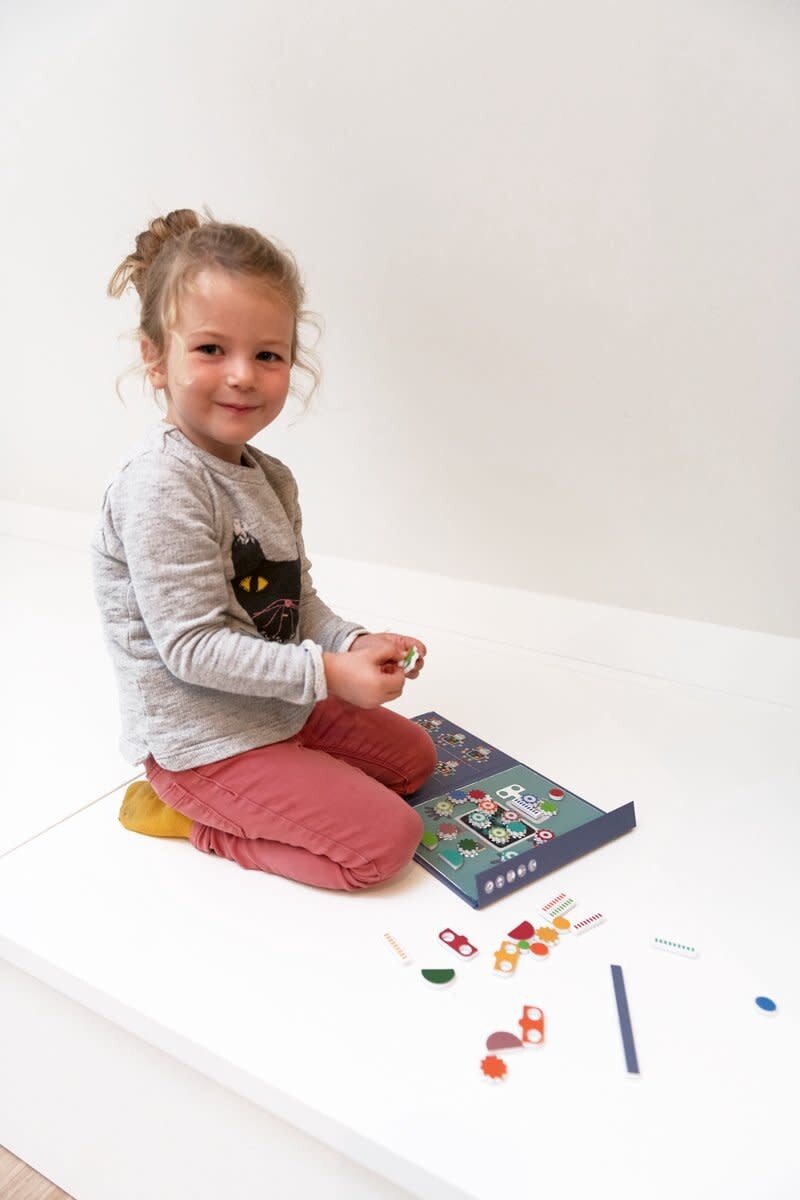 Scratch-Edulogic Magnetic Tangram / robots