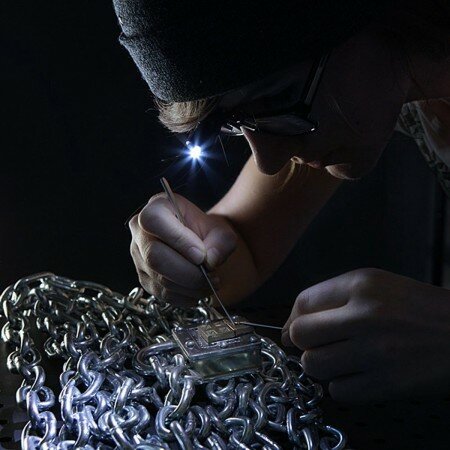 Kikkerland | LED Clip on Light