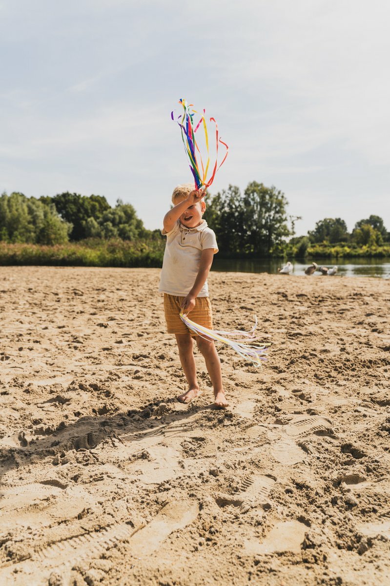 Tess & Tobi Handvlieger met Linten - Danslint Regenboog | Speel je Wijs