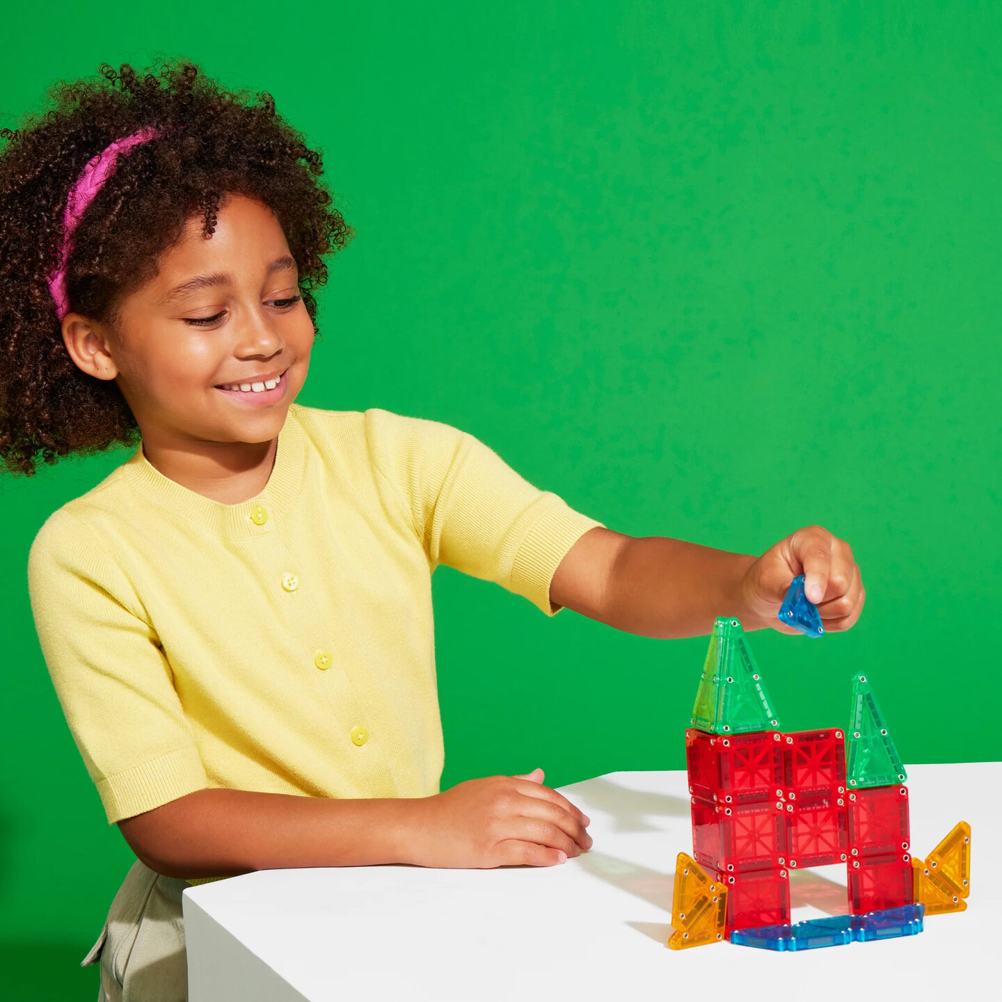 TopaniHouse is een set kartonnen stapelblokken voor kinderen