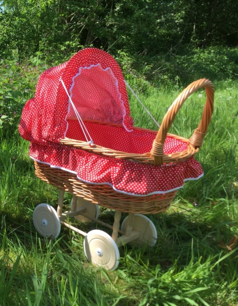 Rieten poppenwagen met stoffen kap - groot | Speel je Wijs