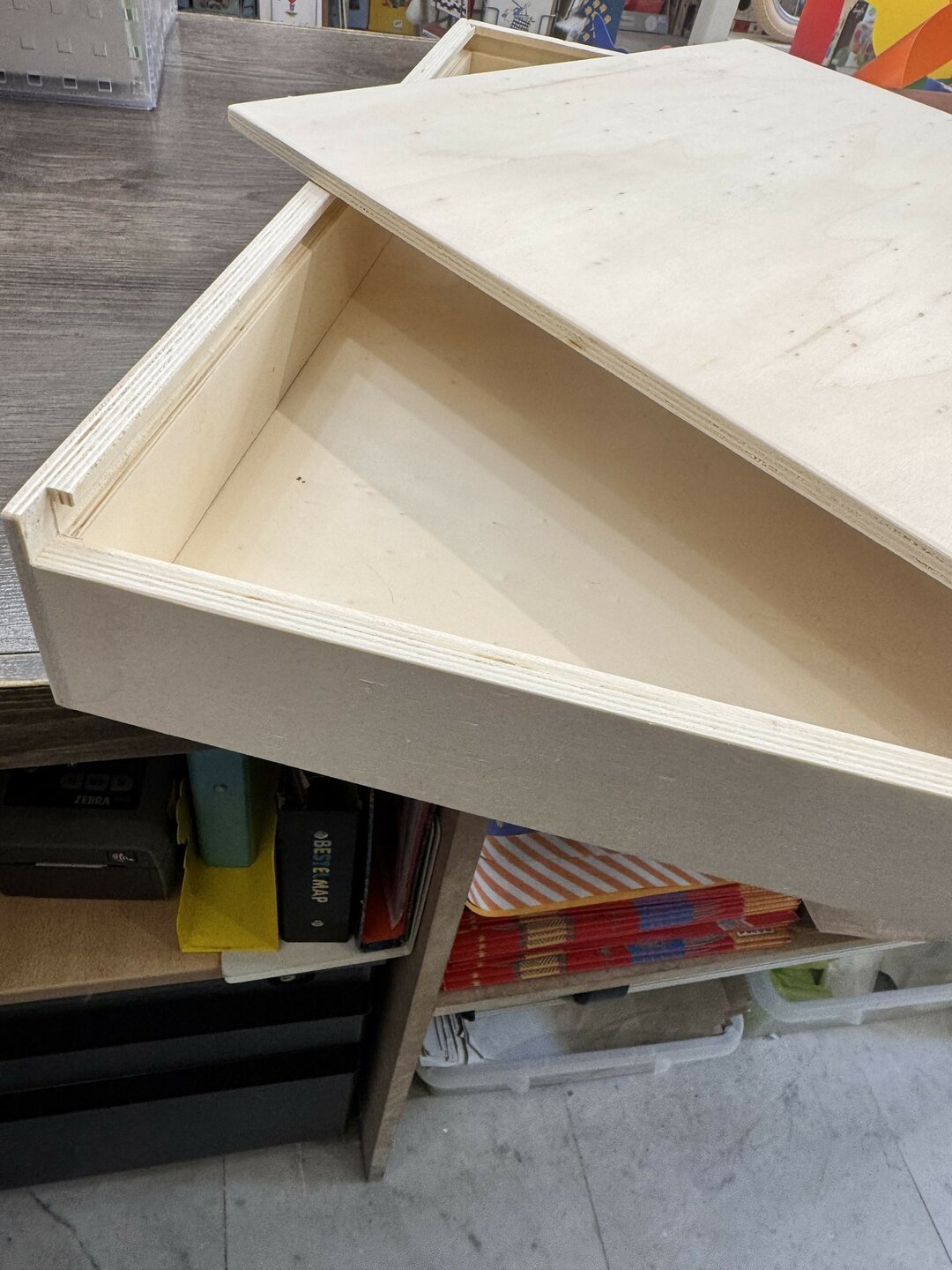 SJW - Houten Speelbak met deksel 60x45 cm.