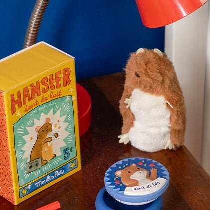 Moulin Roty Melktandendoosje &quot;Puce &amp; Pilou&quot; - Hamster  | Speel je Wijs
