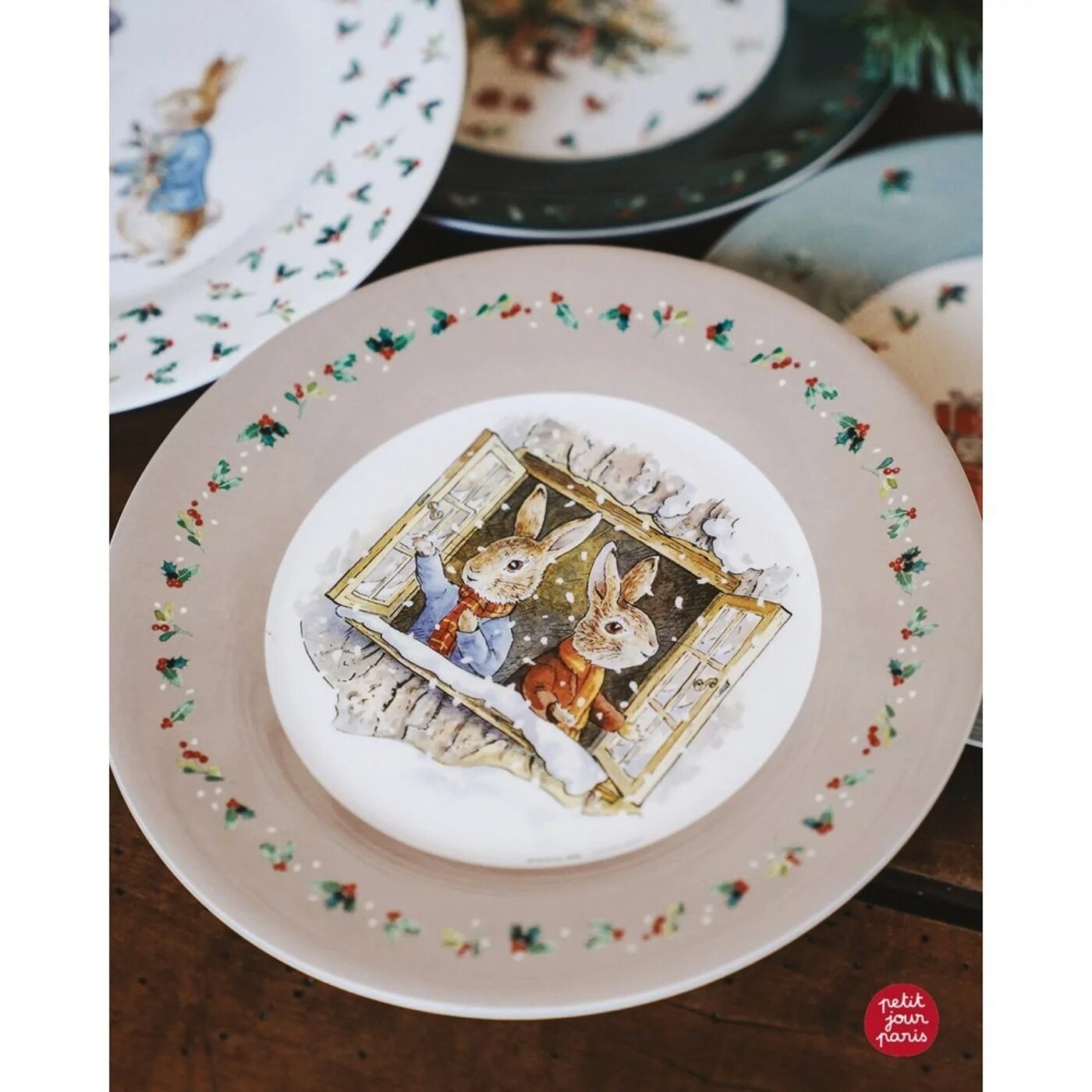 Petit Jour - Peter Rabbit - Bord - Christmas Window | Speel je Wijs