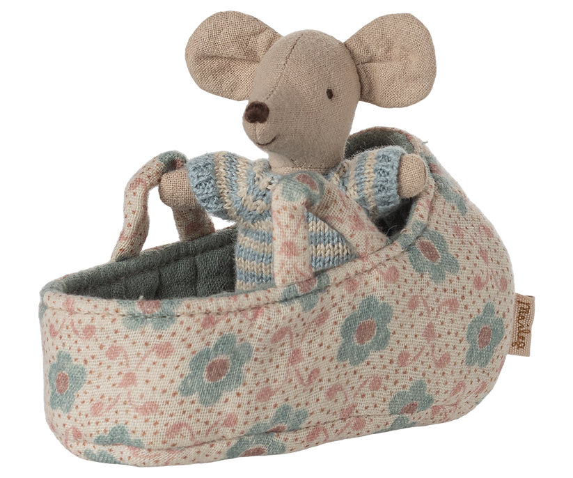 Maileg Baby Muis in Draagmand - Blauw | Speel je Wijs
