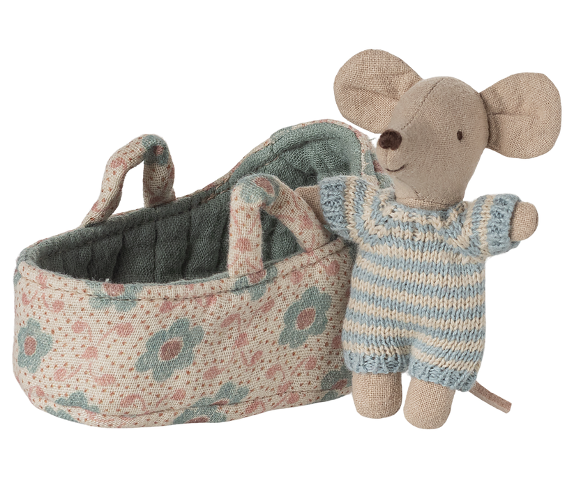 Maileg Baby Muis in Draagmand - Blauw | Speel je Wijs
