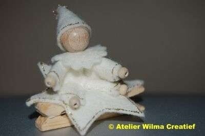 Atelier Wilma Creatief&nbsp;- Witte kabouter zittend op knijper | Speel je Wijs