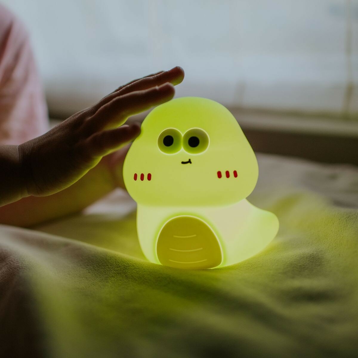 MARY&rsquo;S Siliconen Nachtlamp - Green Worm  | Speel je Wijs