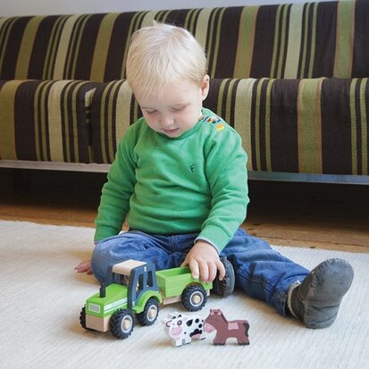 New Classic Toys Groene Houten Tractor met Aanhanger
