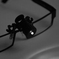 Kikkerland | LED Clip on Light