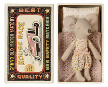 Maileg Muis Kleine Zus in Luciferdoos - Little sister in Matchbox - Stip
