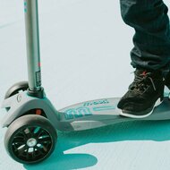 Micro Step | Maxi Micro Scooter Deluxe Pro | Grey Aqua