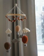 Gamcha Mobiel Luchtbalonnen Beige/Bruin 100% wolvilt | Speel je Wijs