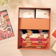 Djeco Knutselset Atelier 64 - Borduren 15+| Speel je Wijs