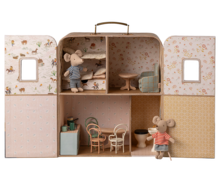 Maileg SuitCasa / Poppenhuiskoffer voor kleine broer en zus | Speel je Wijs