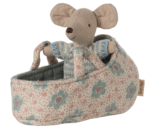 Maileg Baby Muis in Draagmand - Blauw | Speel je Wijs
