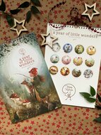 BijdeHansje Verjaardagskalender - A year of little Wonders | Speel je Wijs