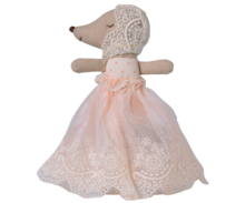 Maileg Baby Muis in Jurk - Poeder | Speel je Wijs