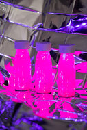 Petit Boum Sensorische fles - Float Bottle Pink Fluor | Speel je Wijs