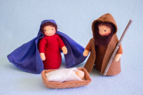 Atelier Pippilotta Kerststal 1  -  Jozef, Maria en Jezus