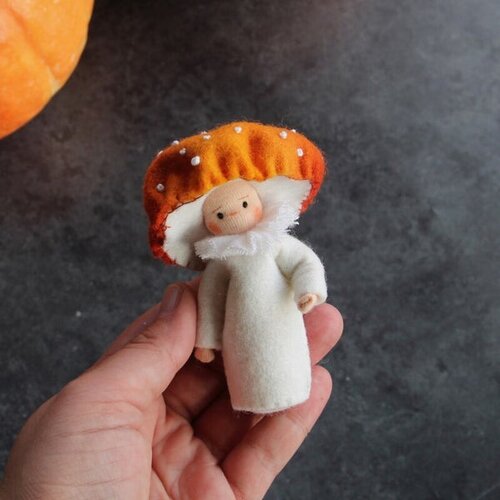 Tessa van Tiggelen - Zelfmaakpakket Paddenstoel Kindje